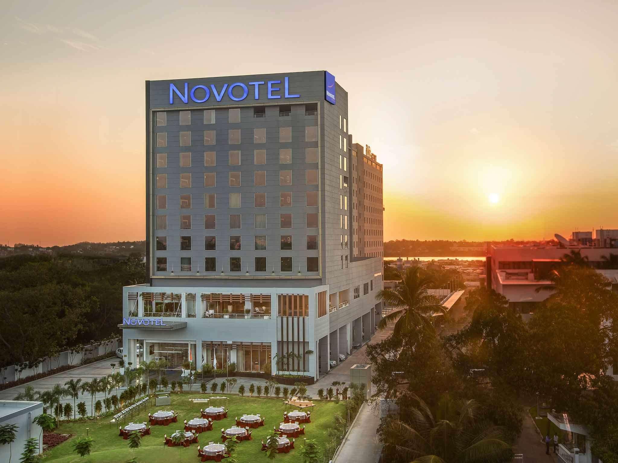 Novotel Chennai Sipcot Εξωτερικό φωτογραφία Novotel Hotel, Phnom Penh