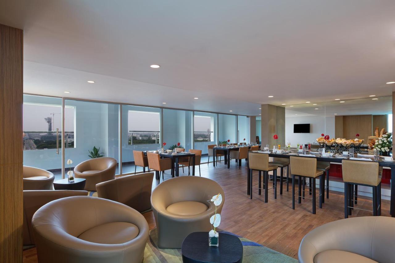 Novotel Chennai Sipcot Εξωτερικό φωτογραφία The lounge at the airport